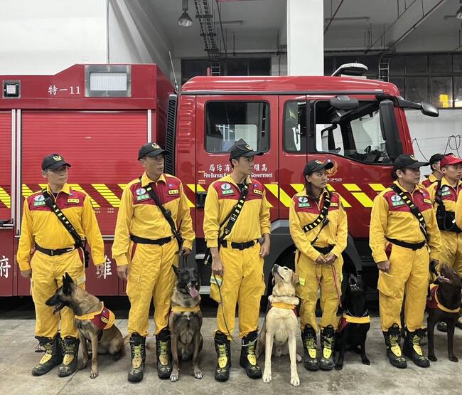高雄汪汪隊立功「花蓮救出4人4狗」　民眾想捐罐罐　搜救犬馴養小組：會再告知管道 | 華視新聞