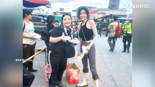 美女議員赴花蓮當鏟子超人　顏翎熹：鏟到手舉不起來