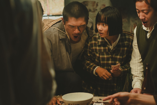 《大濛》宣布感動口碑場　方郁婷、柯煒林、9m88演活四零年代台灣小人物 | 華視新聞