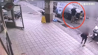 苗栗甫出獄40歲男持利器闖超商　刺傷2女童1男