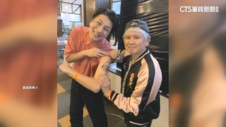 奈良美智募款助花蓮　「麥克筆刺青」2小時募6.5萬