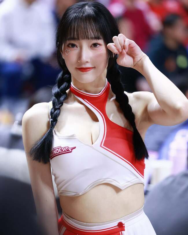 職籃啦啦隊女神「闕闕」驚爆涉洗錢遭判刑！　本人喊冤：也被騙、也是被害者 | 華視新聞