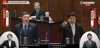 傅崐萁拍桌痛罵「中央救災不力」　卓榮泰火大反嗆：只有你在搶救政治生命