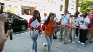 母一早不適送醫　應曉薇哽咽求「讓我看媽媽」　審判長准假