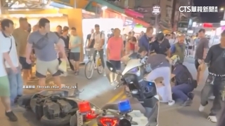 男持毒拒檢逃夜市撞人自摔　警民合作逮人