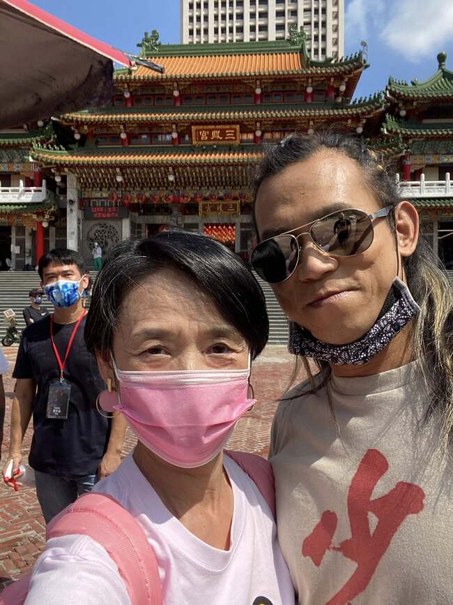 顏正國病逝！　「奶奶」譚艾珍不捨：這孩子功課做得好提早畢業了 | 華視新聞