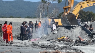 砂石場老闆娘失聯16天「遺體今尋獲」　員工悲喊：董娘回家