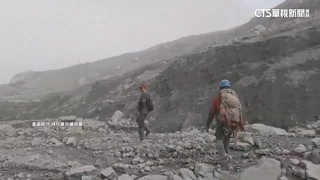 隊員不畏涉險.徒步勘查堰塞湖　稱「宛如登月.末日場景」