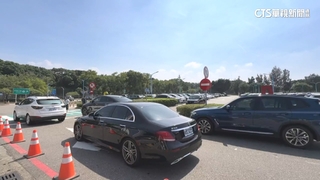 連假收假日！　北返車潮湧現　人車塞爆國3清水服務區