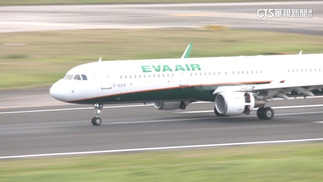 長榮空服員抱病值勤過世　座艙長發聲「還原始末」：說我害她往生太沈重了 | 華視新聞