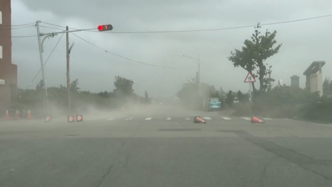 氣象署發布強風特報　鹿港風飛沙景象如沙塵暴 | 華視新聞