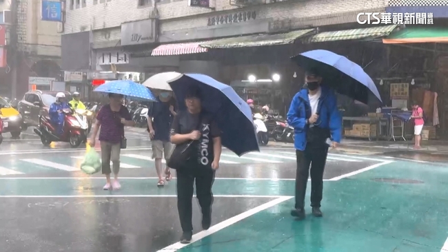 共伴效應！雙北風雨成災　收土石流紅色警訊 | 華視新聞