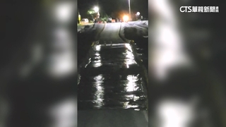 馬太鞍溪「新堰塞湖溢流」　泥水夾帶枯枝一度淹過橋面