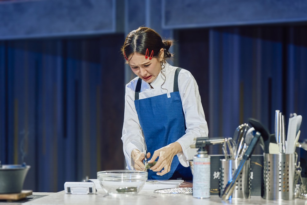 安心亞面對新鮮的泰國蝦忍不住尖叫