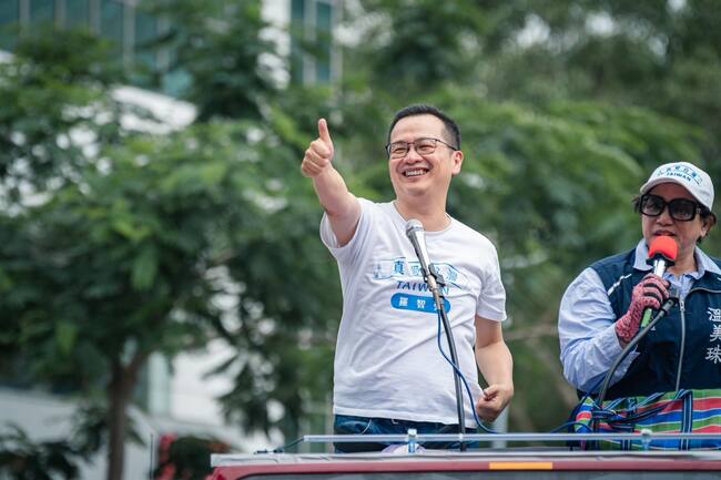 被邱議瑩搧耳光判決出爐　羅智強喊「再度勝利」：也算是為社會爭了一點公道 | 華視新聞