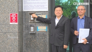 不滿張峻踹桌衝突　傅崐萁提告傷害.恐嚇等6罪