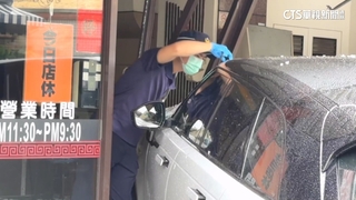 詭譎！休旅車逆向撞鐵板燒店　駕駛身亡「脖見利刃傷」
