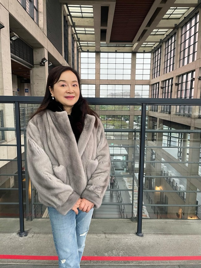 周玉蔻直言「民進黨北市提名誰都選不上」　大酸王世堅：醜又髒 | 華視新聞