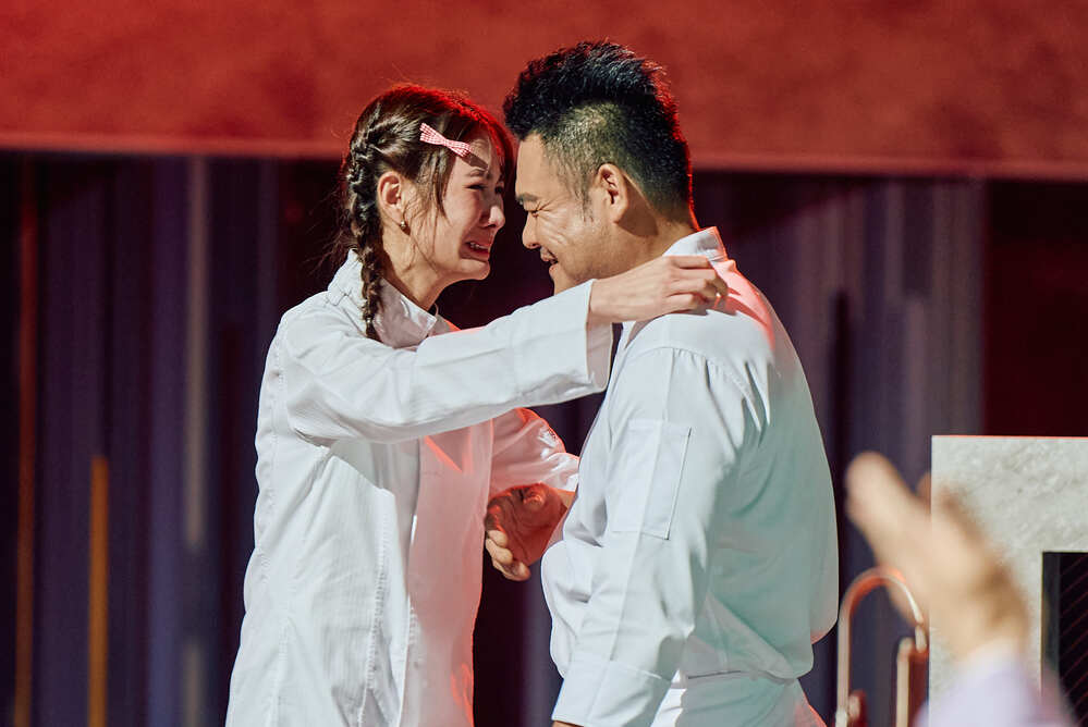 安心亞(左起)、陳勇孝主廚。鍾欣凌的話讓安心亞當場淚崩