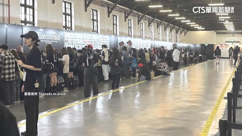GD演唱會週邊商品排爆！　「90個櫃台」供粉絲結帳