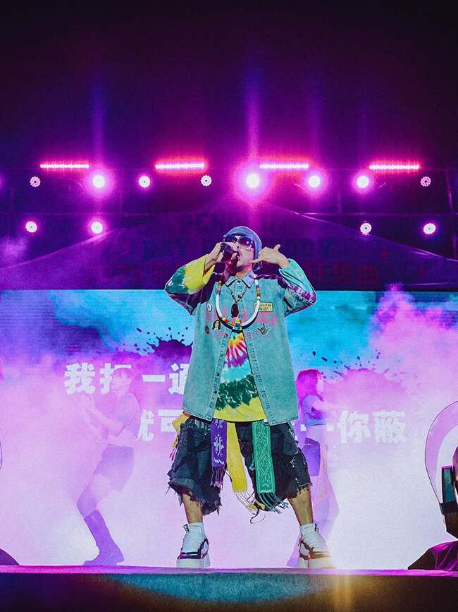 爆黃明志有個交往15年女友　　謝薇安狠酸：渣中之渣非你莫屬 | 華視新聞