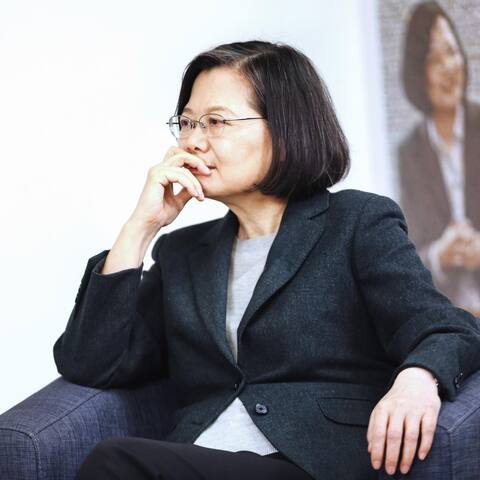 藍白提停砍公教年金　蔡英文憂「走回頭路」：只靠政府預算救不了大家退休金