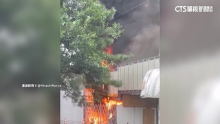 日本東京電車鐵軌火災停駛　民眾曝「爆炸聲巨響」