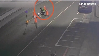 工人路中檢修遭撞左腳骨折　警：駕駛未注意路況.酒測值0