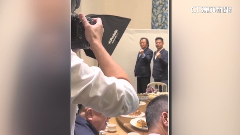 搭王世堅熱度　「堅系人馬」合拍宣傳照　力拚黨內初選