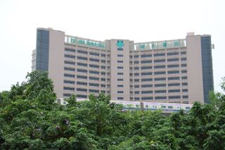 驚傳醫療暴力！　醫師看診突遭男子持美工刀砍傷　輔大醫院：絕不寬貸