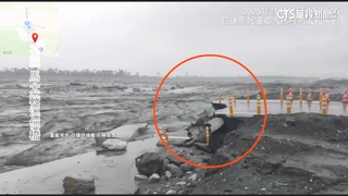 馬太鞍溪水暴漲沖斷便橋　撤離居民簽切結書返家拿藥