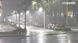 「鳳凰」過境雷電狂轟！民眾：如炸彈　氣象站：旺盛對流