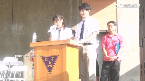 【台語新聞】一口氣唸完「毛利文+德文」　高中司儀身懷絕技暴紅