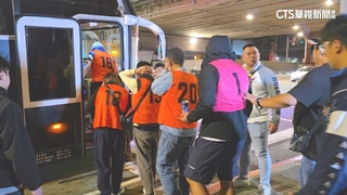 中山分局查獲職業賭場　查扣百萬賭資.60餘人送辦