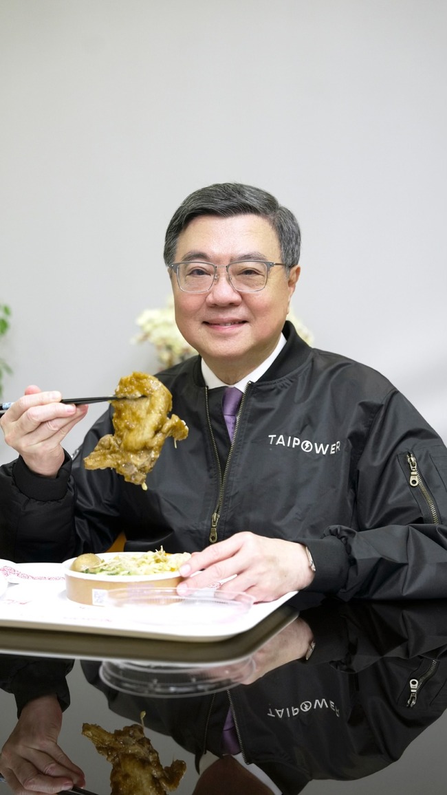 沒吃日水產改嗑台灣豬！　卓榮泰喊「分工一下」：都美味！ | 華視新聞