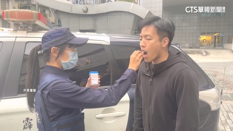 【台語新聞】3分鐘揪毒駕！　新執法首日高雄首宗案件　騎士陽性反應