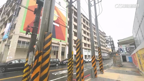 【台語新聞】100公尺「逾20根」！　民怨電桿叢林擋交通　　市府：將遷移