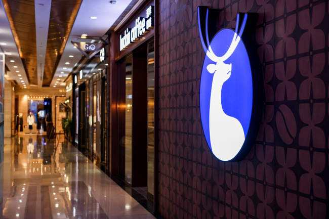 星巴克小心！中國連鎖牌「瑞幸咖啡」傳12月登台　首間店在這 | 華視新聞