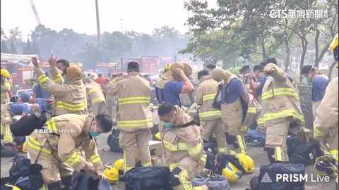 【台語新聞】宏福苑大火後消防逐層搜索　消防員日爬千層樓梯