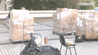 宏福苑災後物資站遭撤惹議　志工：平台還給附近居民