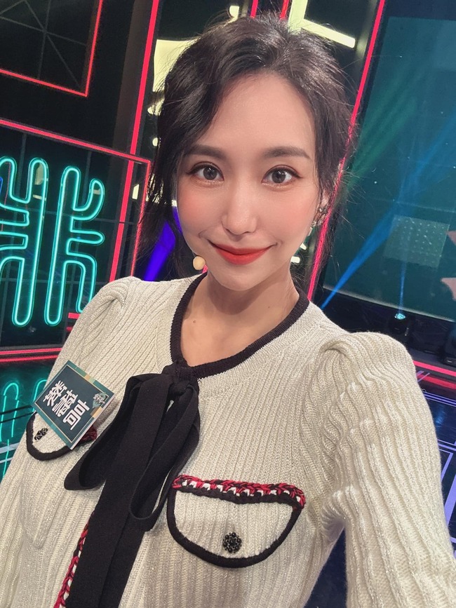 唸對2個字圈粉小學生「只看她播新聞」！　高毓璘笑：陪兒子讀書的功效在這 | 華視新聞