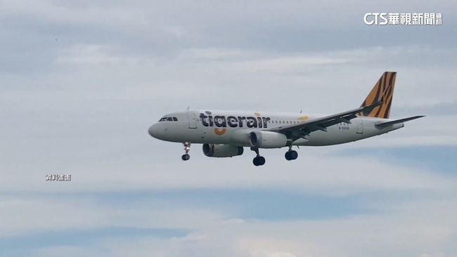 台籍醉漢大鬧機艙遭日航警架離　虎航：旅客滋擾零容忍 | 華視新聞