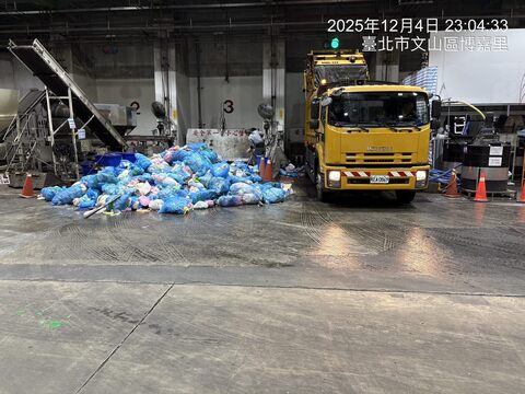 北市女「12貓屍藏垃圾袋」棄屍遭抓包 疑為慣犯!動保處曝「已造成14貓死亡」