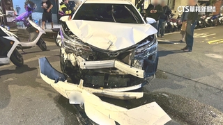 毒駕！2波連環撞　撞路邊車再逆撞白車.Ubike被波及