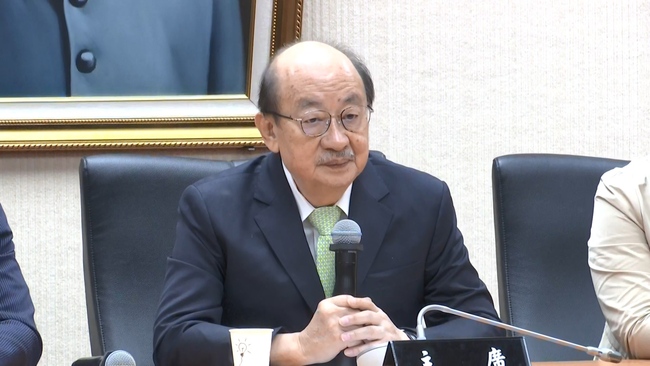 房仲男狂call「206通電話」騷擾柯建銘！　遭檢方依個資法、強制罪起訴 | 華視新聞