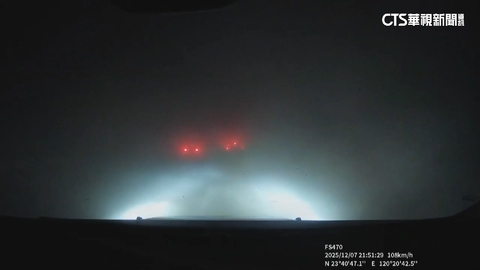 水泥粉沿路滲漏 雲林快速道路「粉塵揚起」險釀追撞