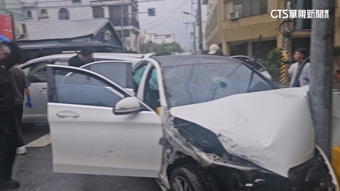 警方埋伏圍捕車手 同夥心虛逃逸撞車致7傷也遭逮