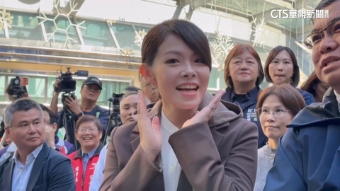 貪污罪撤銷後首出席公開行程　高虹安滿臉堆笑