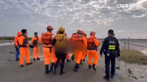 疑漲潮浪捲！台中警官釣魚溺斃　消防兒衝海救不回