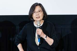 蔡英文進戲院看《大濛》　觀後感曝光「理解迷霧中的歷史才能自信向前走去」